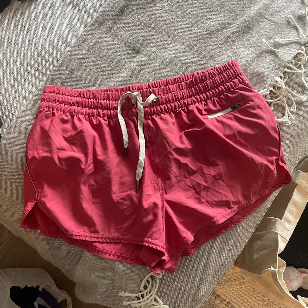 Women's Vuori Athletic Shorts